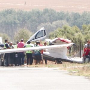 havada panik anlari antalya ucagi acil inise gecti jLVmMiKA