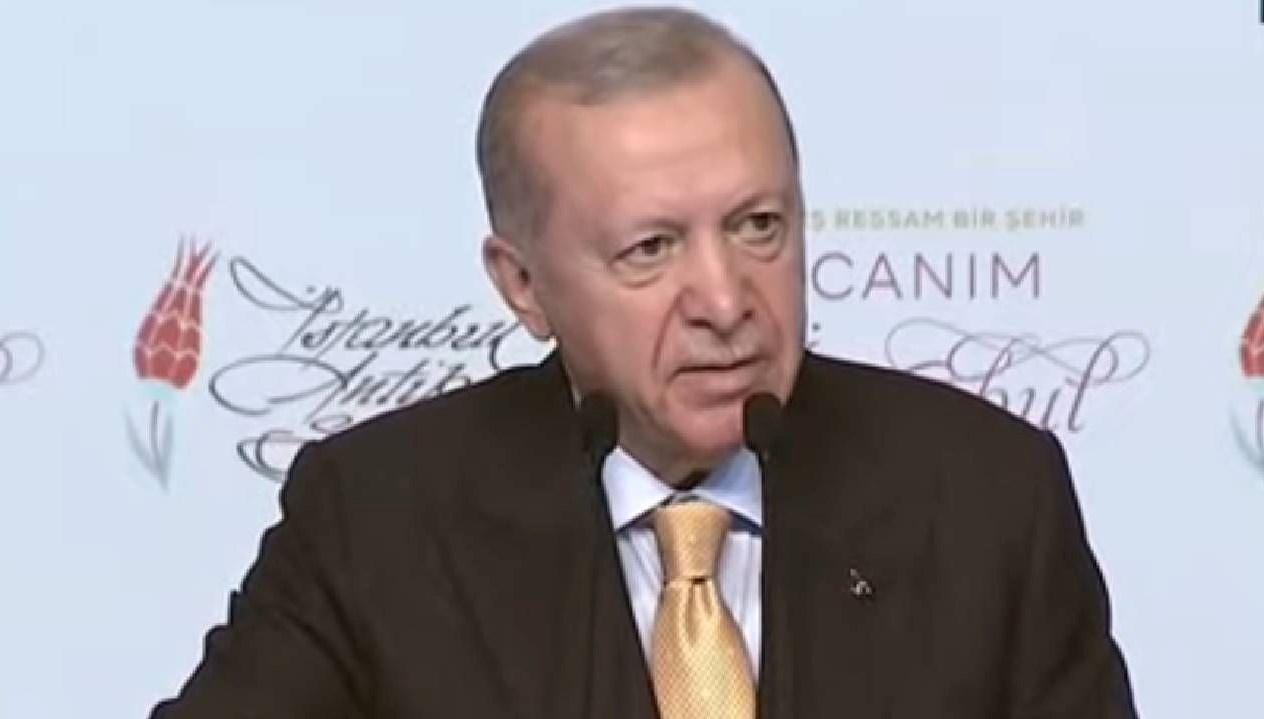 cumhurbaskani erdogan istanbullu olmanin hakkini vermeye calisiyoruz GTk881bm
