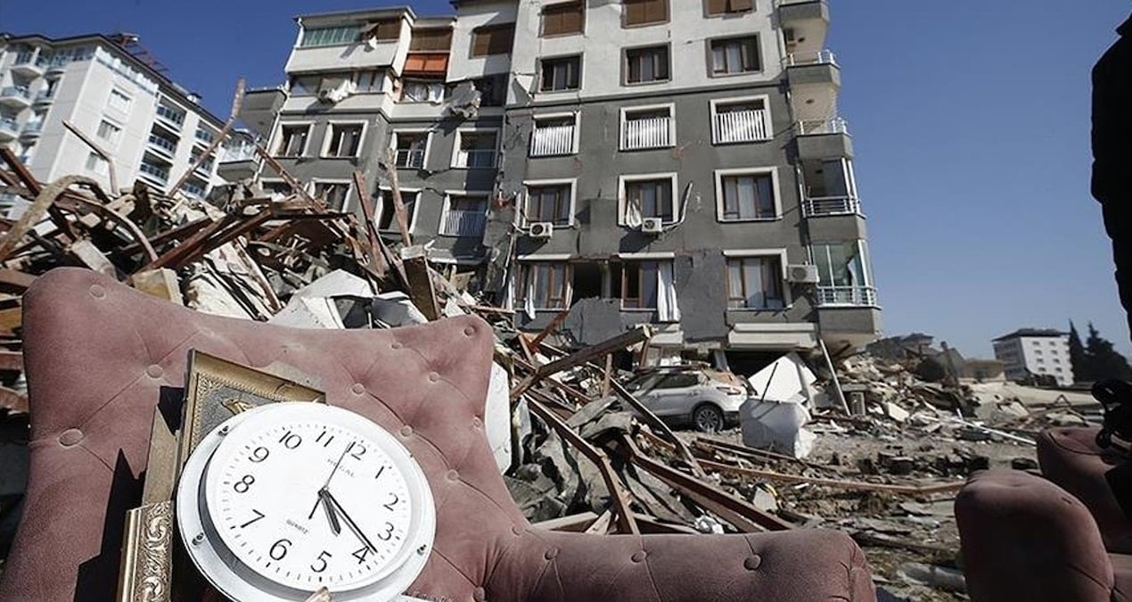 depremde binlerce kisinin olumunde sorumlu ama tutuksuz 64RgU4Kr