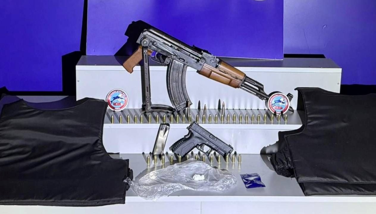 kirmizi bultenle araniyordu uyusturucu operasyonunda yakalandi qRSdO6Du