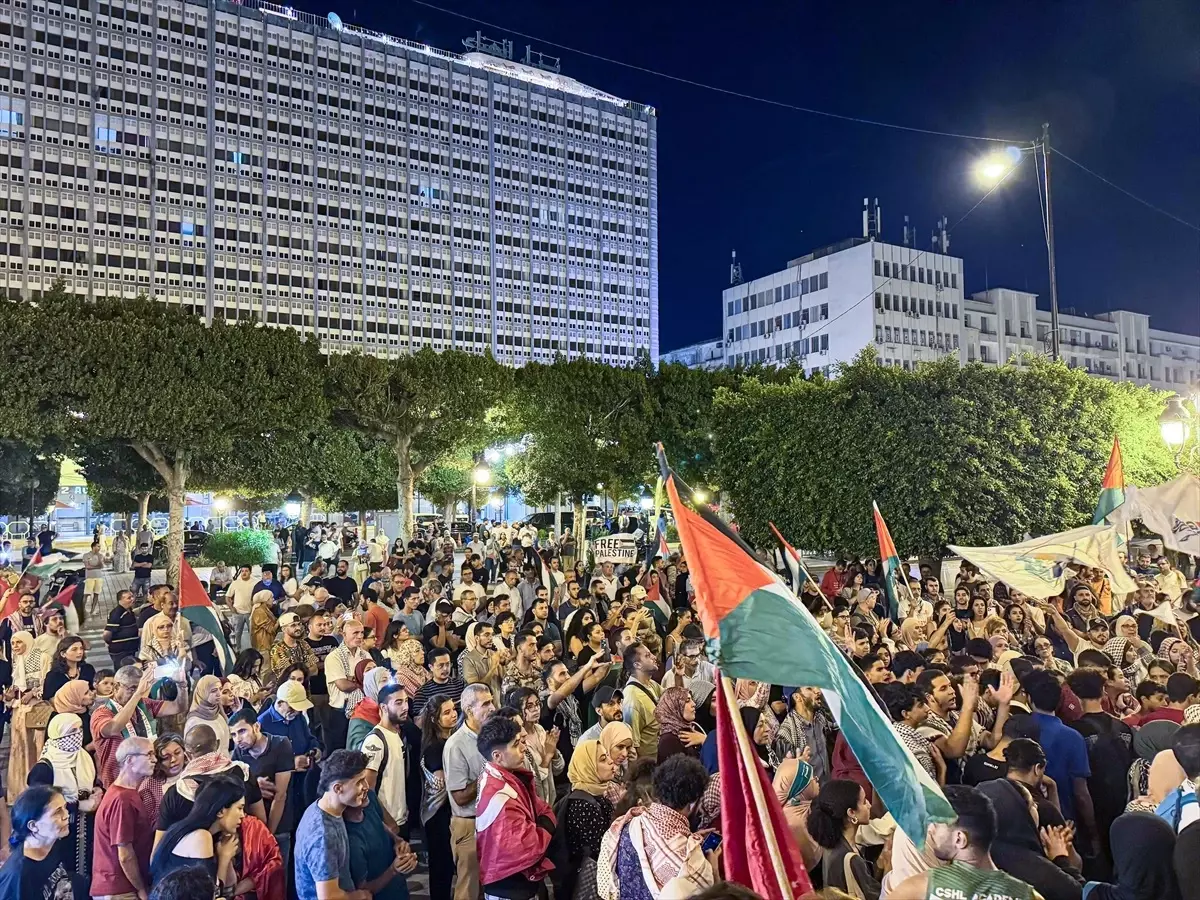 tunusta filoya iha saldirilari protesto edildi MT58lR3z