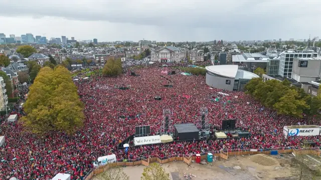 amsterdamda 250 bin kisi gazzeye destek icin toplandi MCH5ygTY